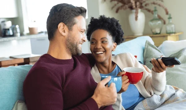 image-happy-diverse-couple-sitting-600nw-2203808835 image-happy-diverse-couple-sitting-600nw-2203808835